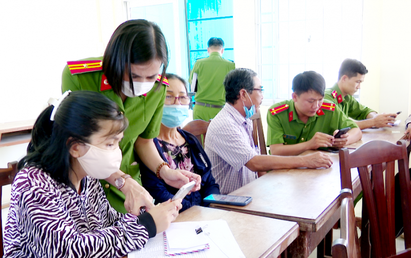 Phát huy hiệu quả những công trình, phần việc của nữ CBCS Công an Bạc Liêu  -0