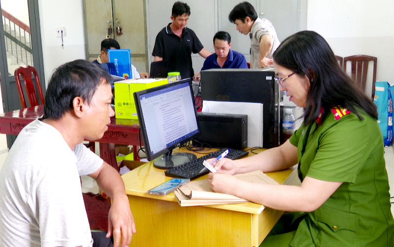 Phát huy hiệu quả những công trình, phần việc của nữ CBCS Công an Bạc Liêu  -0
