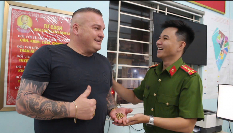 Bắt nhanh hai đối tượng