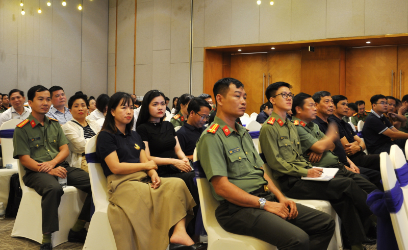  Phát huy vai trò báo chí truyền thông CAND trong bảo vệ nền tảng tư tưởng của Đảng -0