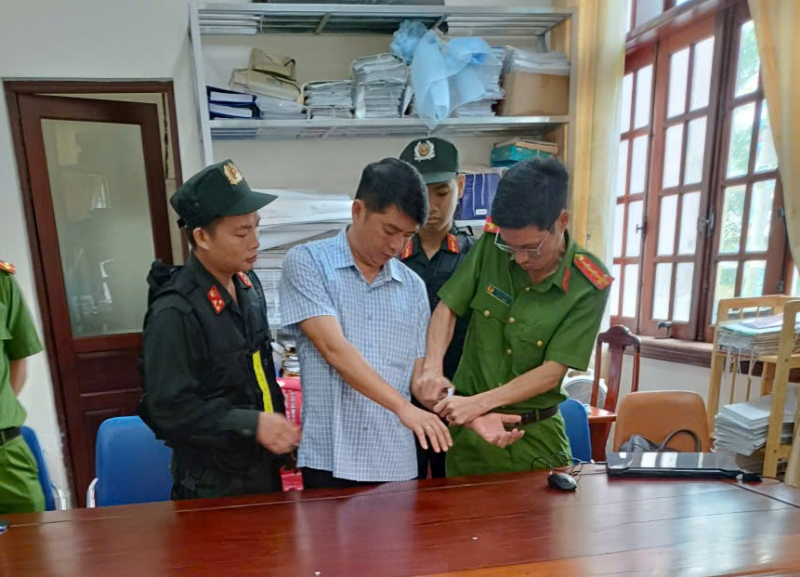 Bình Phước: Khởi tố, bắt tạm giam Phó Chủ tịch và 3 cán bộ huyện Bù Gia Mập -0