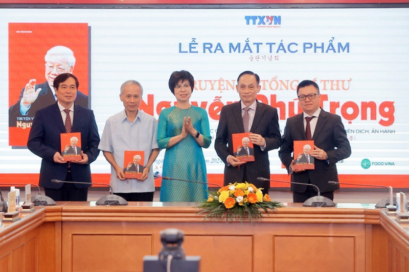 TTXVN ra mắt cuốn sách về Tổng Bí thư Nguyễn Phú Trọng của tác giả Hàn Quốc -0