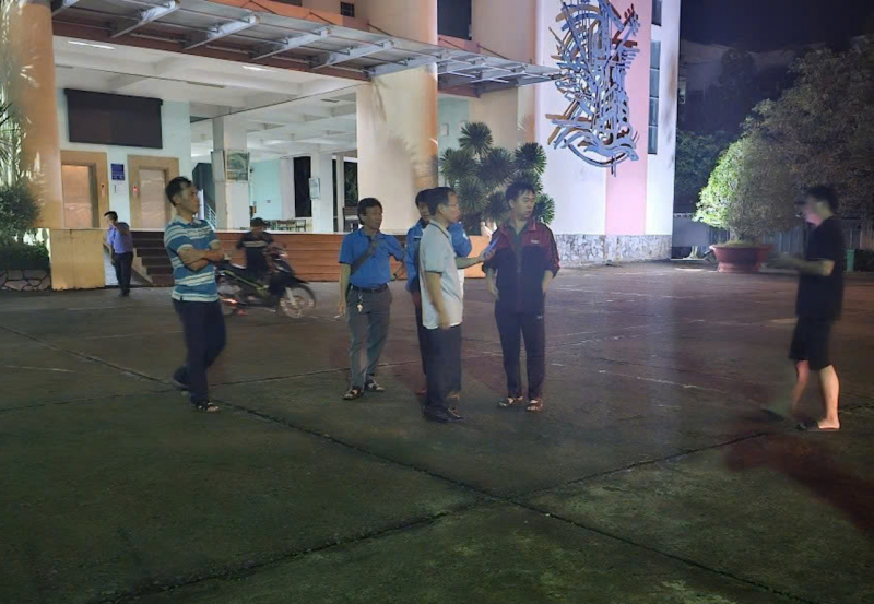 z5961803145658_5171552b348855db3183d9c9d858d730.jpg -0