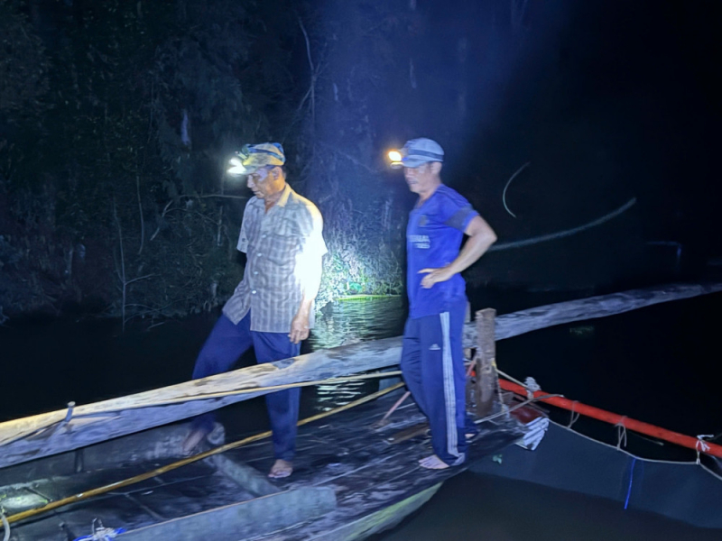 Bị khởi tối vì sử dụng xung điện “hủy diệt” nguồn lợi thủy sản -0