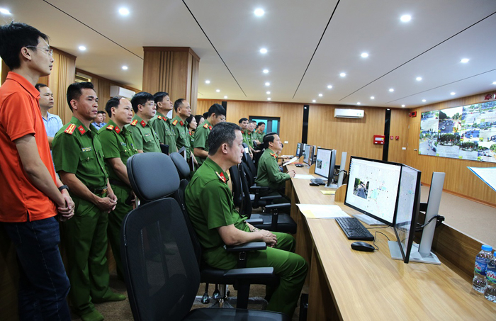 Lắp đặt hơn 600 camera giám sát an ninh và xử phạt vi phạm trật tự an toàn giao thông tại TP.Vinh -0