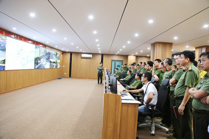 Lắp đặt hơn 600 camera giám sát an ninh và xử phạt vi phạm trật tự an toàn giao thông tại TP.Vinh -1