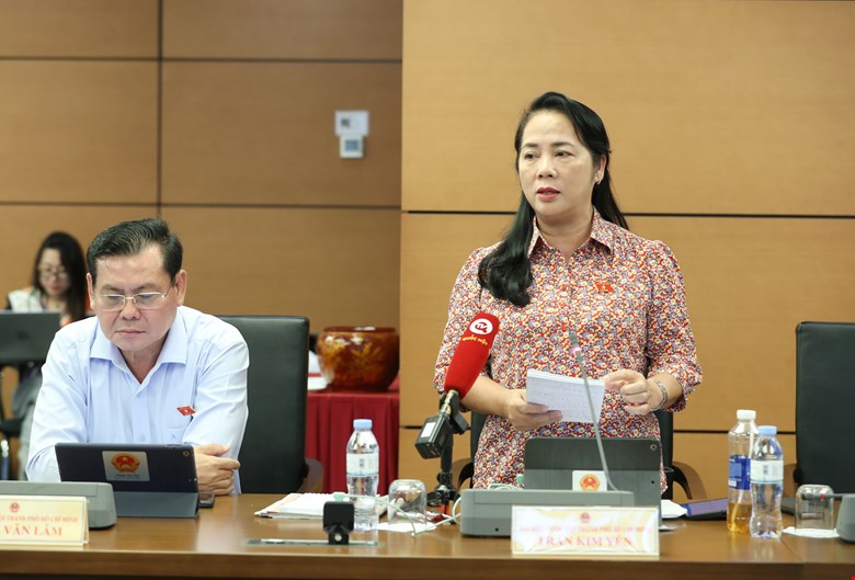 Đại biểu kiến nghị công bố mức lương tối thiểu, sửa mức giảm trừ gia cảnh -0