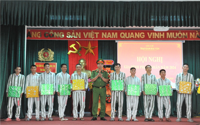 Ấm áp “Hội nghị gia đình phạm nhân” năm 2024 tại Trại giam Đắk Tân -0