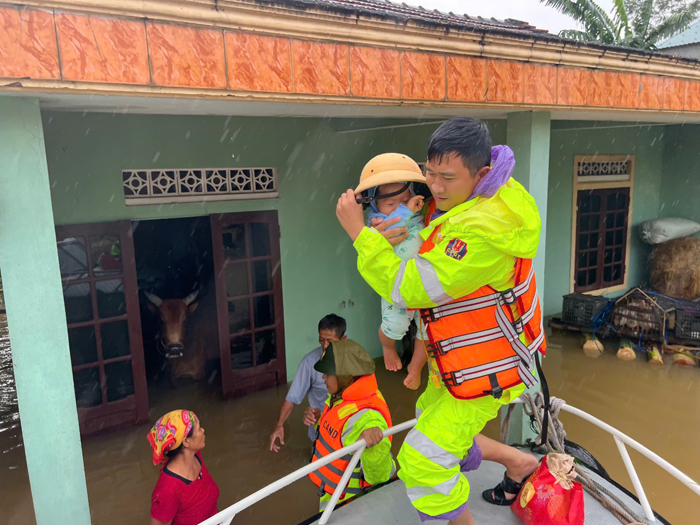 Người dân bị vùng Trà Mi tuyệt đối không sử dụng gia súc, gia cầm chết  -0