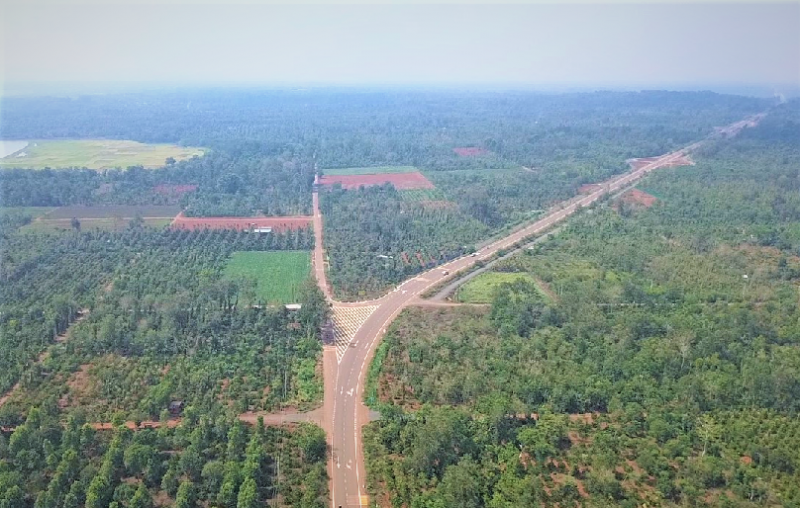 Dân bức xúc vì hơn 1km đường thi công gần 4 năm chưa xong -0