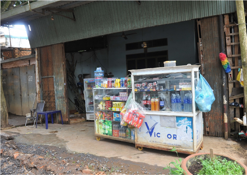 Dân bức xúc vì hơn 1km đường thi công gần 4 năm chưa xong -0