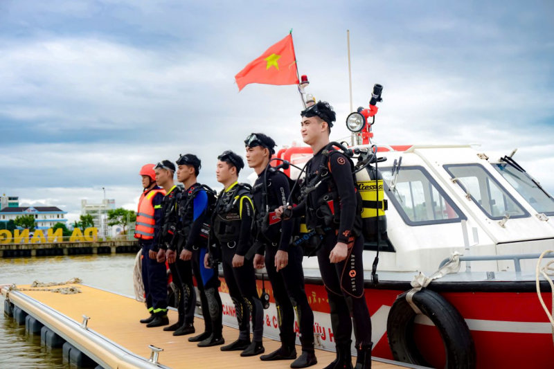 Đà Nẵng ra mắt 2 Tổ Cảnh sát chữa cháy và cứu nạn, cứu hộ đặc biệt tinh nhuệ -5