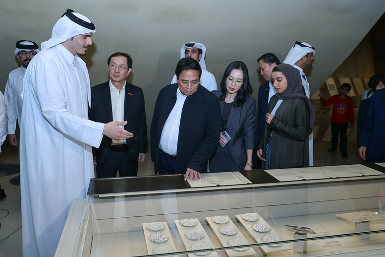 Thủ tướng Phạm Minh Chính tham quan Bảo tàng Nghệ thuật Hồi giáo Qatar -1