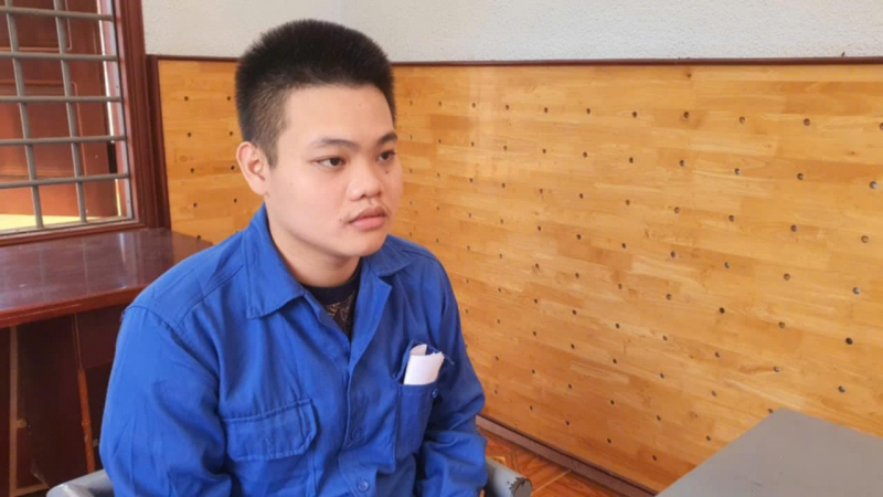 Mang súng ra giải quyết chỉ vì người yêu mâu thuẫn với người khác trên Facebook -0