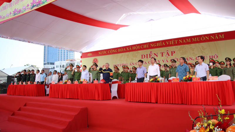 các đại biểu tham dự buổi diễn tập.jpg -0