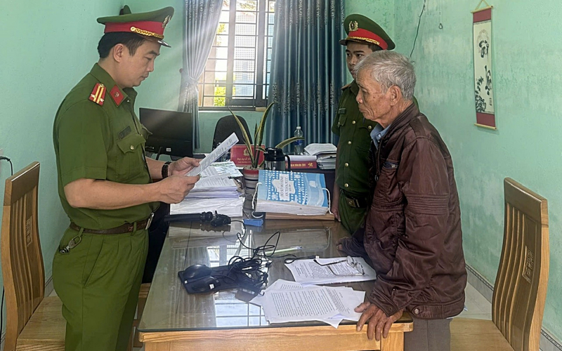 Khởi tố đối tượng đăng hơn 300 bài viết xuyên tạc, sai sự thật lên mạng xã hội -0