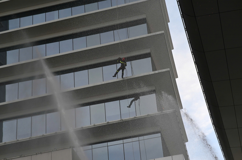 Tìm phương án tối ưu để chữa cháy, CNCH tại những tòa nhà cao tầng -2