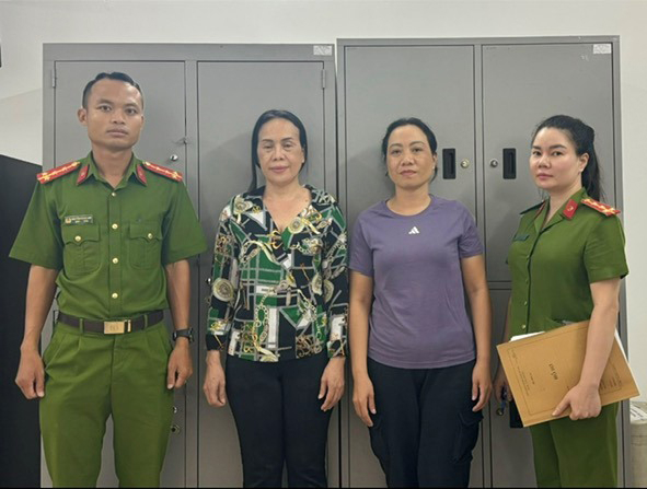 Bắt giữ 2 đối tượng “chạy án” liên quan vụ vận chuyển 716 viên kim cương -0