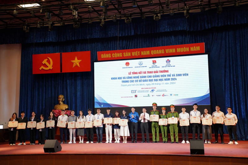 Trường Đại học PCCC đạt giải Nhì Giải thưởng Khoa học và công nghệ dành cho sinh viên năm 2024 -0