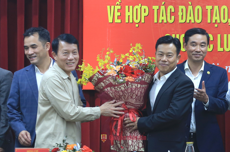 Tăng cường hợp tác về đào tạo nguồn nhân lực y tế cho lực lượng CAND -0