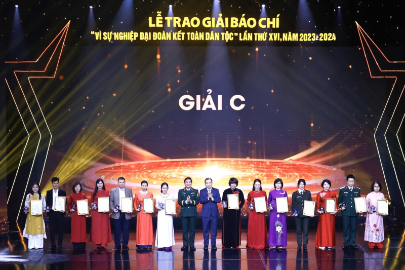 Vinh danh 90 tác phẩm đoạt Giải báo chí “Vì sự nghiệp đại đoàn kết toàn dân tộc” lần thứ XVI -0