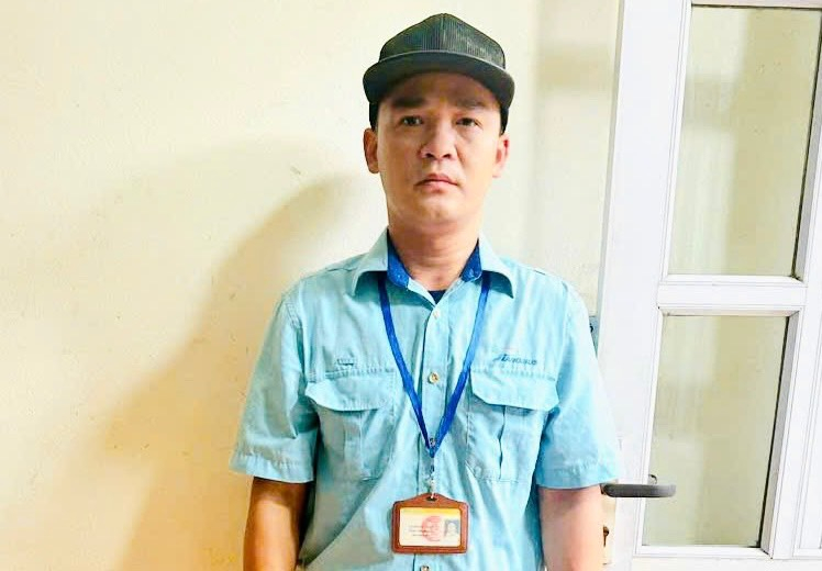 Lái, phụ xe buýt nhanh trí chặn kẻ móc túi, lấy lại tài sản cho hành khách -1