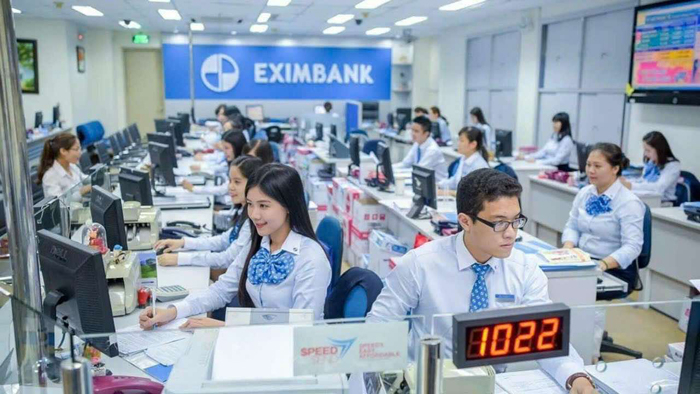 Ngân hàng “lột xác” khi có cổ đông lớn -0