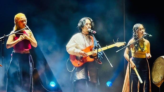 ảnh 2 - cuối tháng 10 vừa qua, ban nhạc indie quyếch đã tổ chức thành công show quyếch concert tại hà nội.jpg -1
