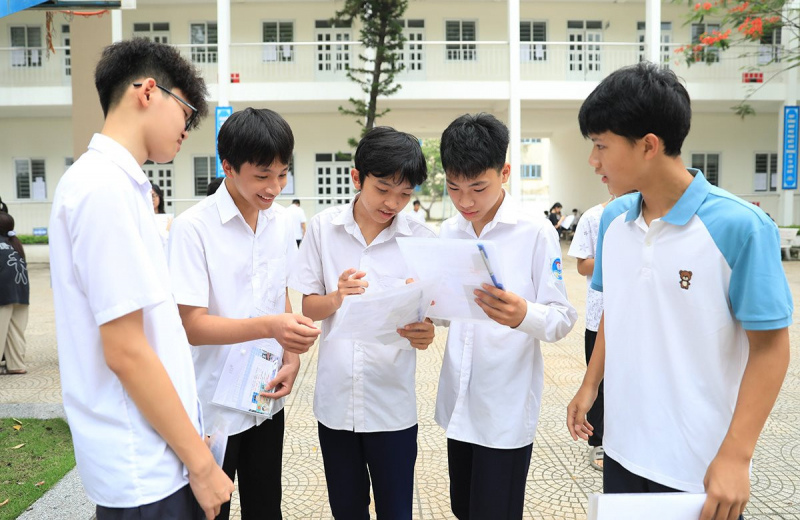 Chính phủ yêu cầu Bộ GD&ĐT sớm công bố phương án thi vào lớp 10 -0