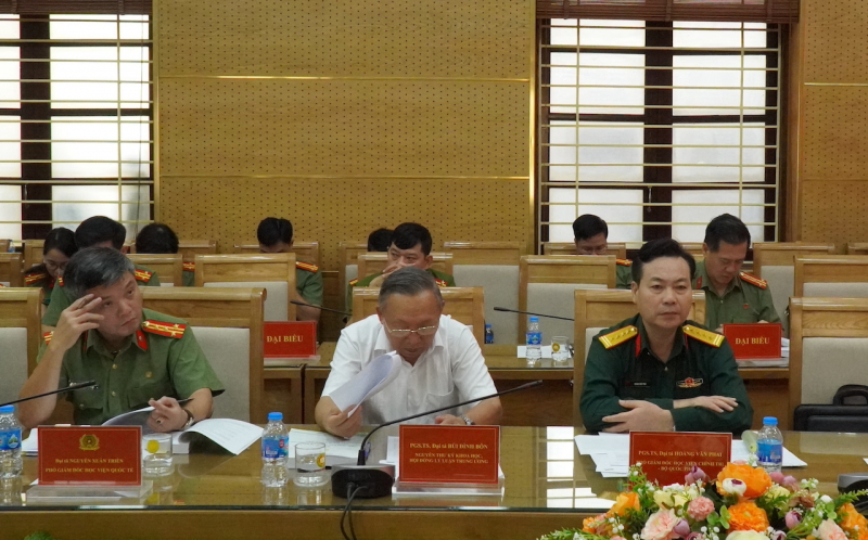 Thống nhất trong nhận thức, tư tưởng và hành động để đấu tranh hiệu quả với hoạt động phá hoại tư tưởng của Đảng -1