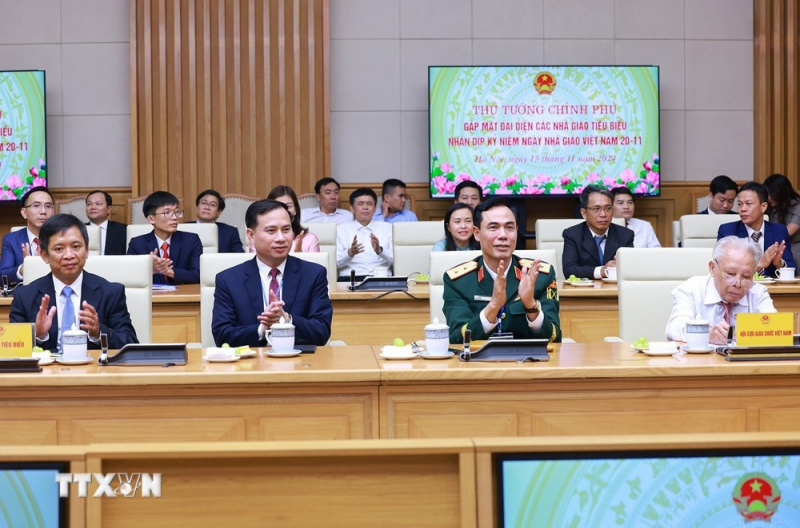 Thủ tướng: Giáo dục tiếp tục là quốc sách hàng đầu trong kỷ nguyên vươn mình -0