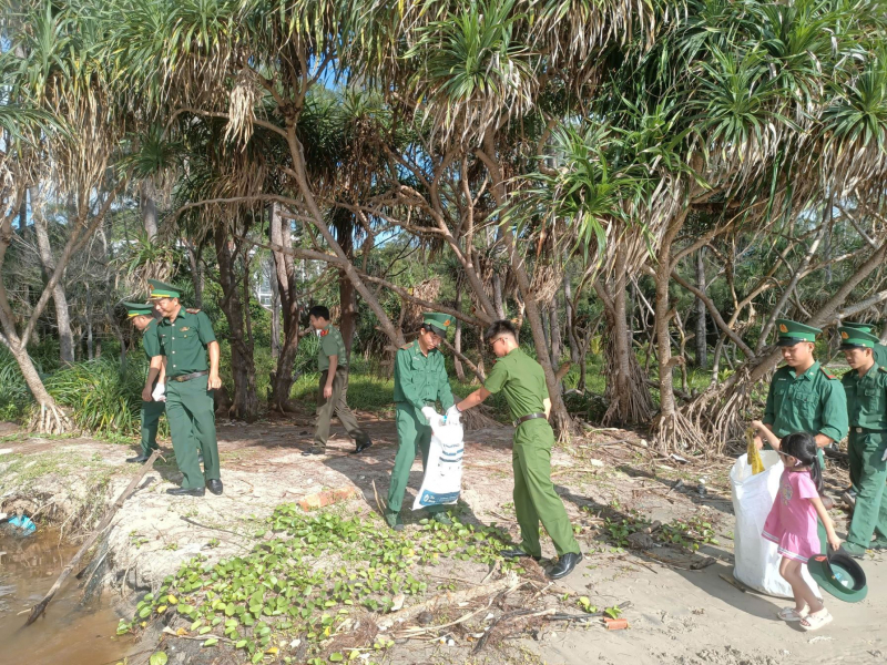 Công an tỉnh Bà Rịa-Vũng Tàu tổ chức nhiều hoạt động ý nghĩa tại huyện Côn Đảo -0