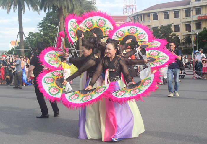 Để Festival Huế 4 mùa lan tỏa ra cộng đồng quốc tế -0