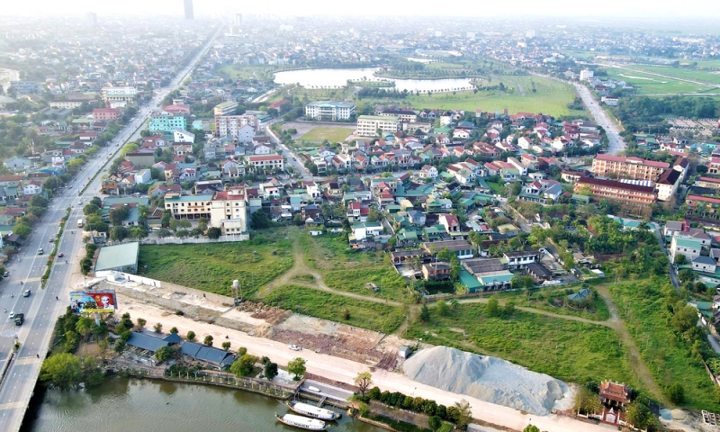 Dự án Trung tâm thương mại, khách sạn, Villa BMC - Việt Trung "án ngữ" cửa ngõ phía Nam TP Hà Tĩnh, có tổng mức đầu tư hơn 1.200 tỷ đồng vẫn “án binh bất động” gần 1 thập kỷ qua.