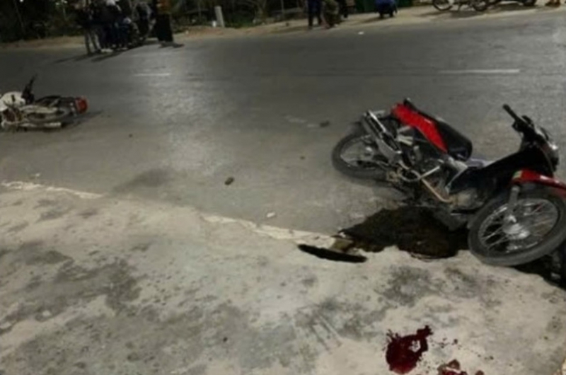 Kẹp 3 chạy xe trên đường xã, 2 thiếu nữ thương vong sau tai nạn giao thông -0