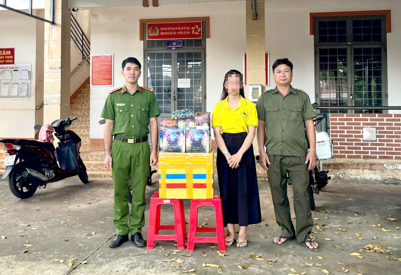Liên tiếp bắt giữ các vụ vận chuyển, buôn bán pháo -0