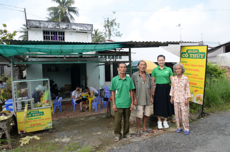 “Ước mơ xanh” và quán hủ tíu ven đường của người phụ nữ nặng 27kg -1