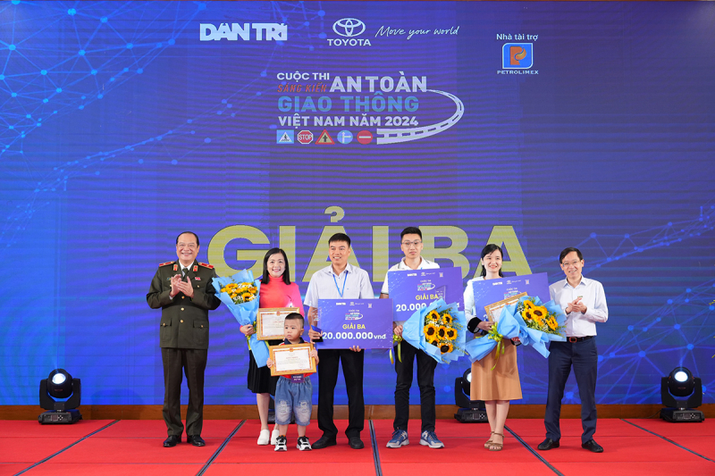 Vinh danh những sáng kiến An toàn giao thông Việt Nam -1