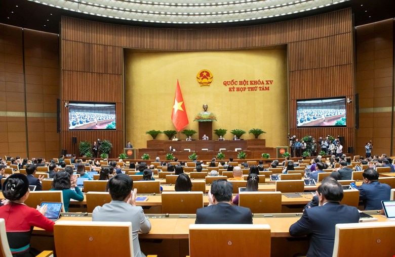 Quốc hội cấm thuốc lá điện tử, thuốc lá nung nóng, các loại khí, chất gây nghiện -0