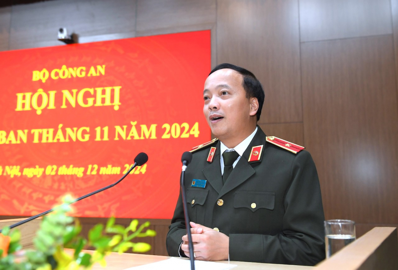 Phấn đấu 