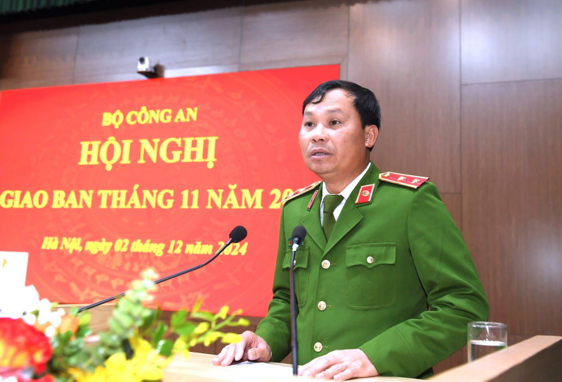 Phấn đấu 