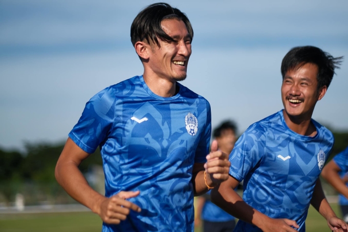 doi-tuyen-campuchia-aff-cup-20-8983-7708-1733137136.jpg -0
