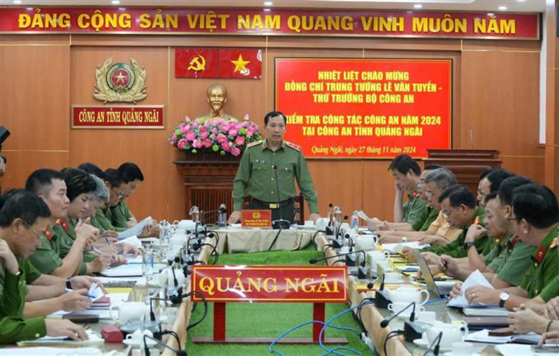 Deputy Minister Le Van Tuyen inspects Quang Ngai Provincial Police Department’s work -0