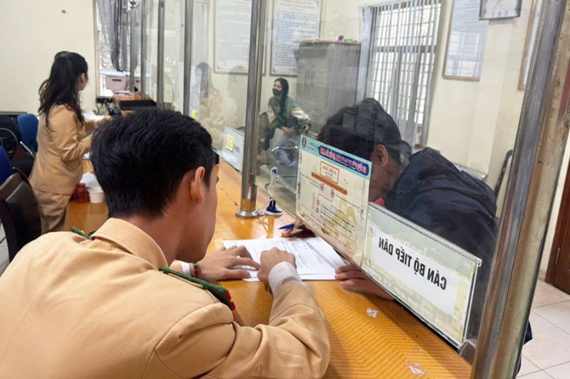 taxi-di-lui-1.jpg -0