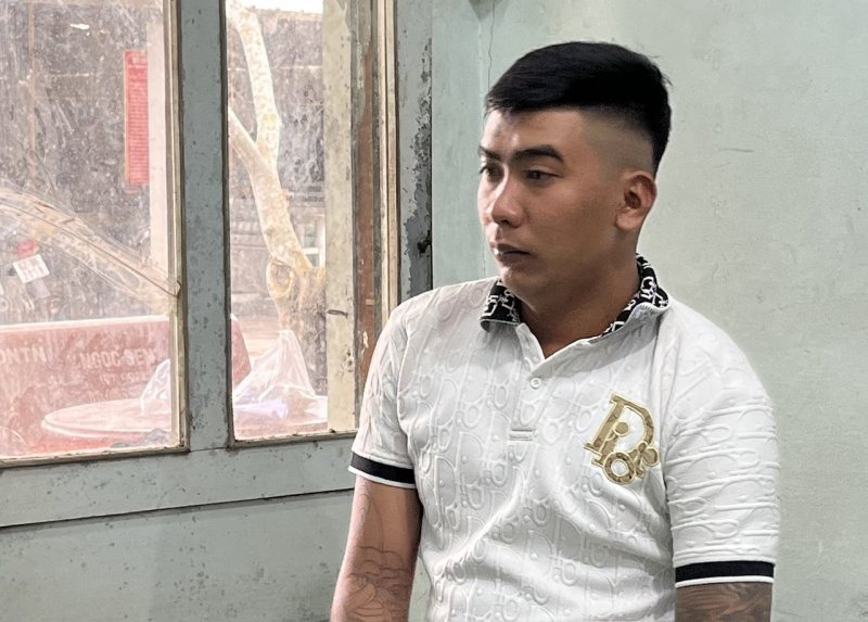 z6103952336438_71a71d4077ac9b01eff864d12b34b4d4.jpg -0