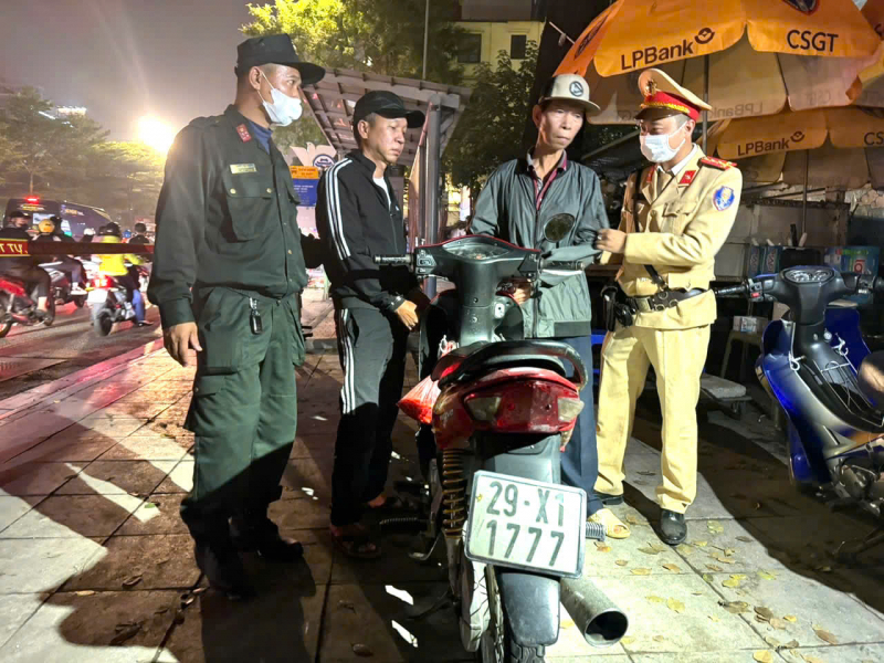 3da1be58b28808d65199.jpg -0