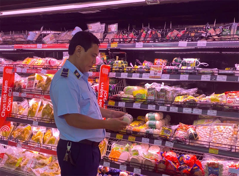 QLTT Hải Phòng tăng cường kiểm soát thị trường dịp cuối năm và Tết Nguyên đán 2025 -0