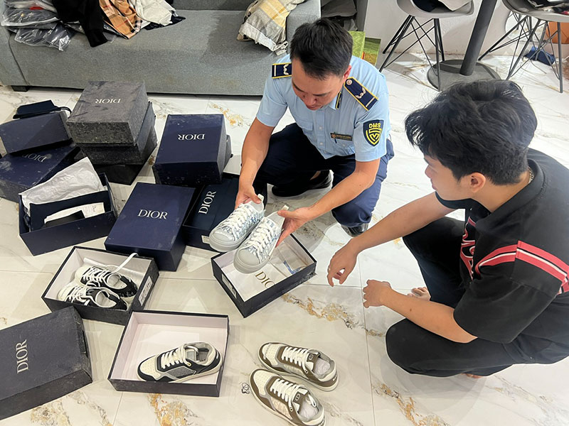 QLTT Hải Phòng tăng cường kiểm soát thị trường dịp cuối năm và Tết Nguyên đán 2025 -0