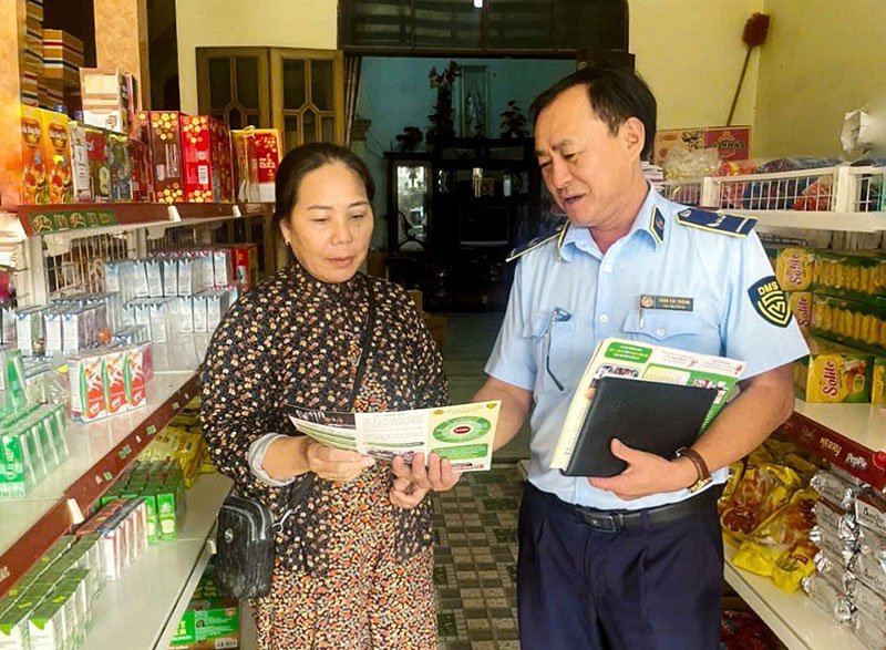 QLTT Hải Phòng tăng cường kiểm soát thị trường dịp cuối năm và Tết Nguyên đán 2025 -1