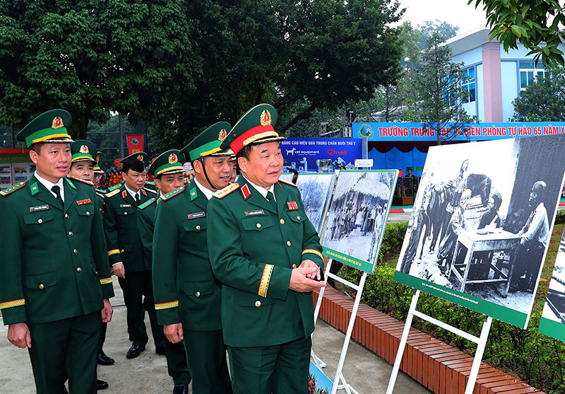 Trường Trung cấp 24 Biên phòng long trọng tổ chức Lễ đón nhận Huân chương Bảo vệ Tổ quốc -2